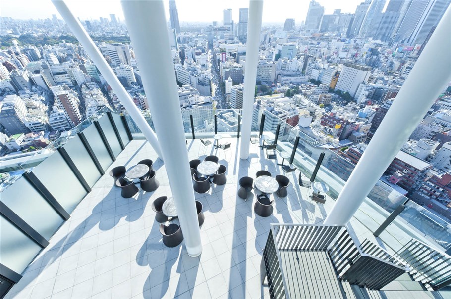 コンフォリア新宿イーストサイドタワー テラス