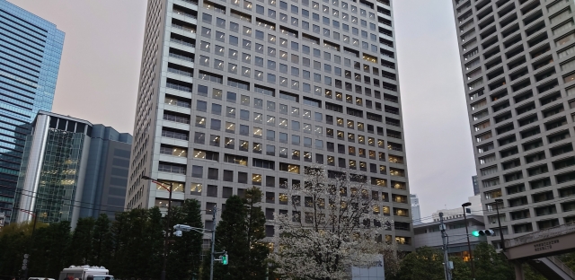 グランパークタワー